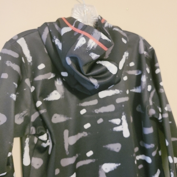 Under Armour | Women's Black & White Paint Splotch Hoodie (Small) - Picture 12 of 13